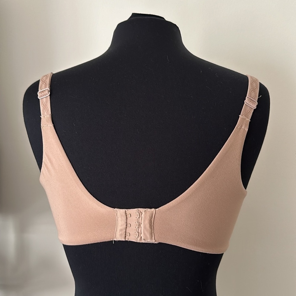 Nude Bra Size 34D - Picture 6 of 8